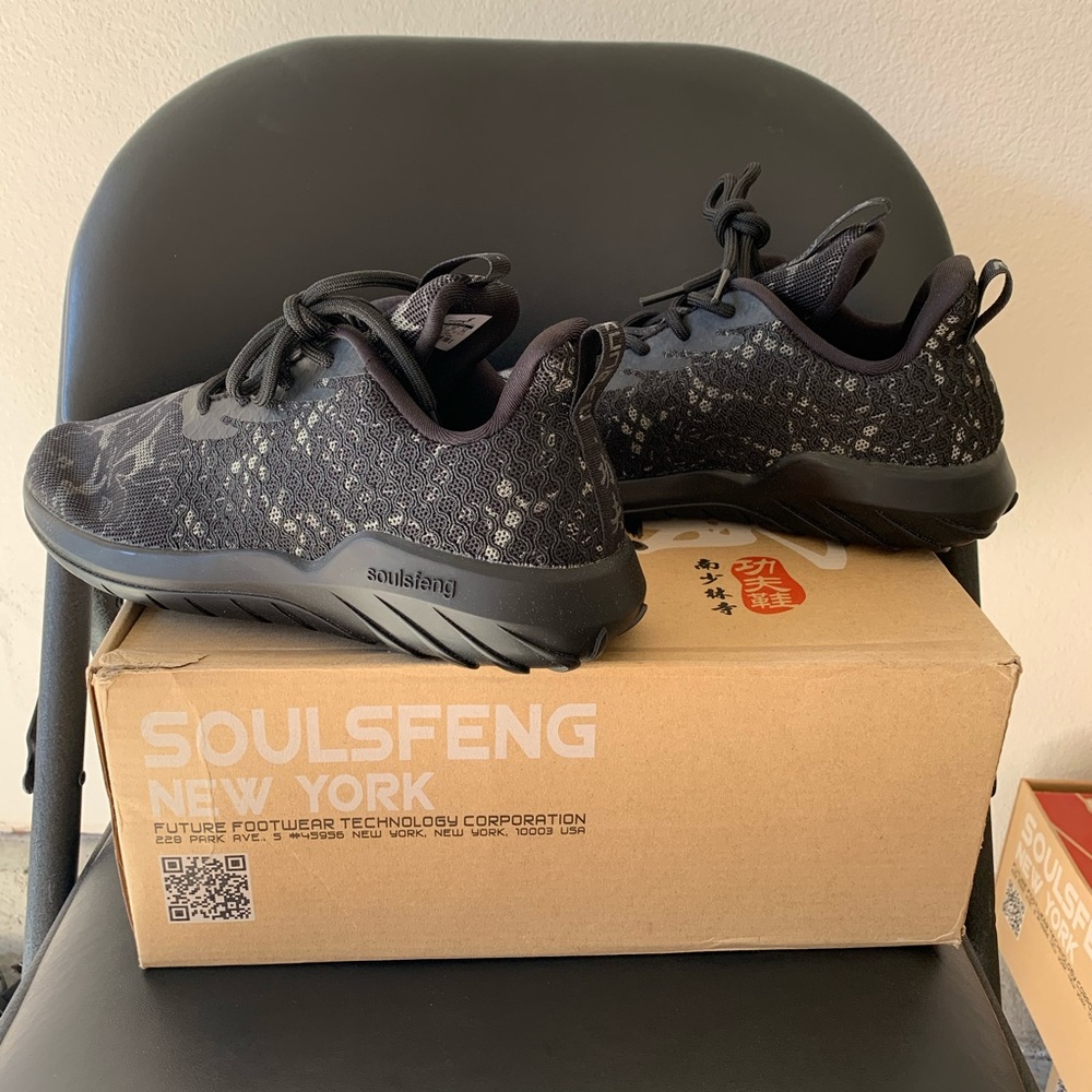Mens Running Shoes Women's Fashion Sneakers